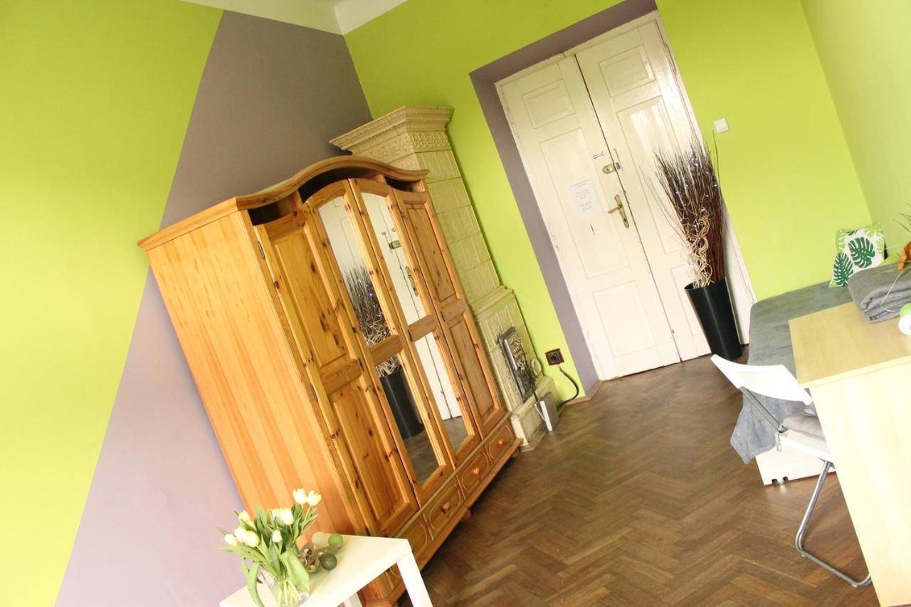 Hostel Centrum Sabot Krakau Buitenkant foto