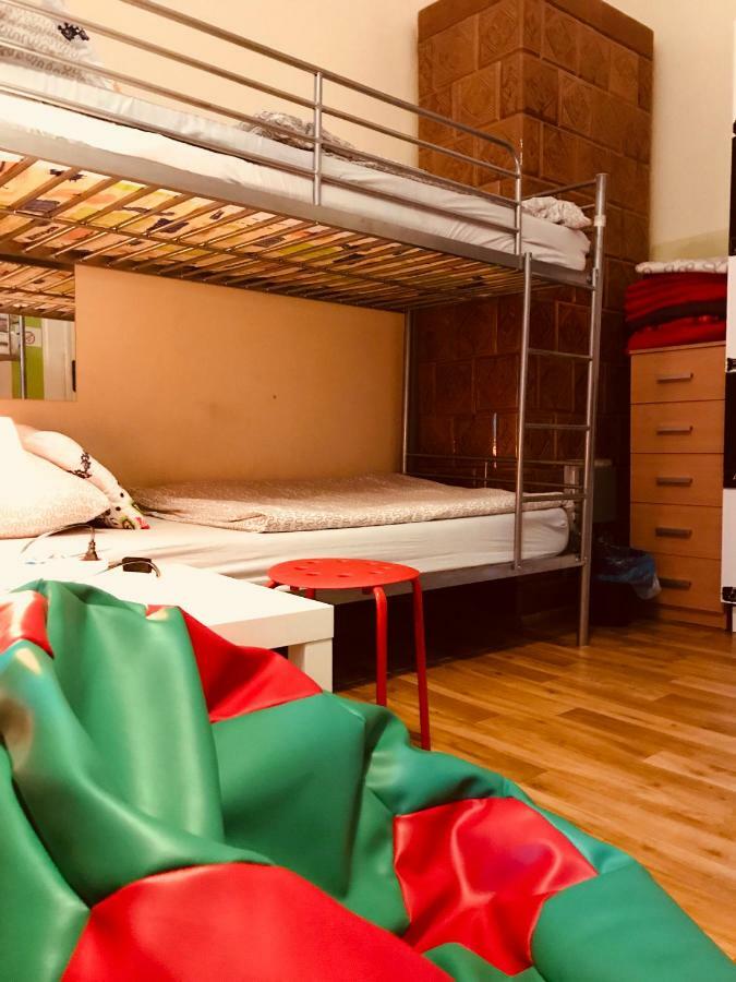 Hostel Centrum Sabot Krakau Buitenkant foto
